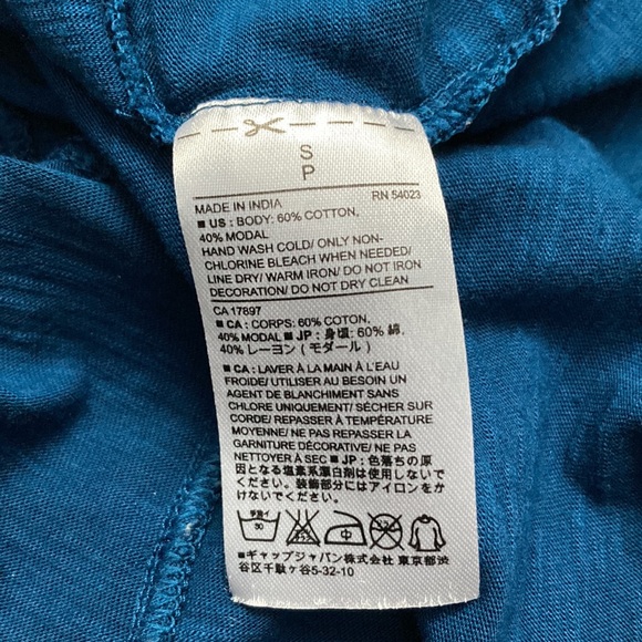 🛍️DONATED | Banana Republic | Blue Scoop Tank Beaded Neckline Small - Picture 8 of 10